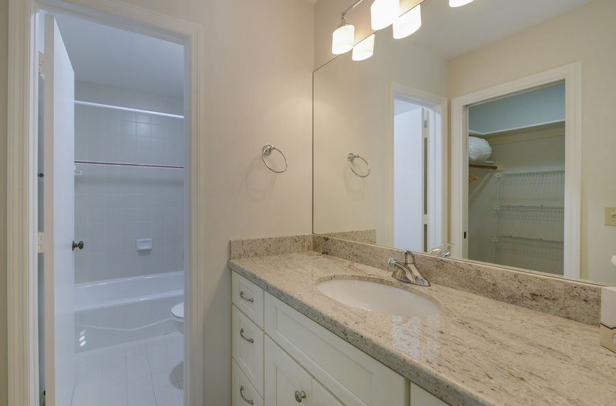 Guest King Bathroom